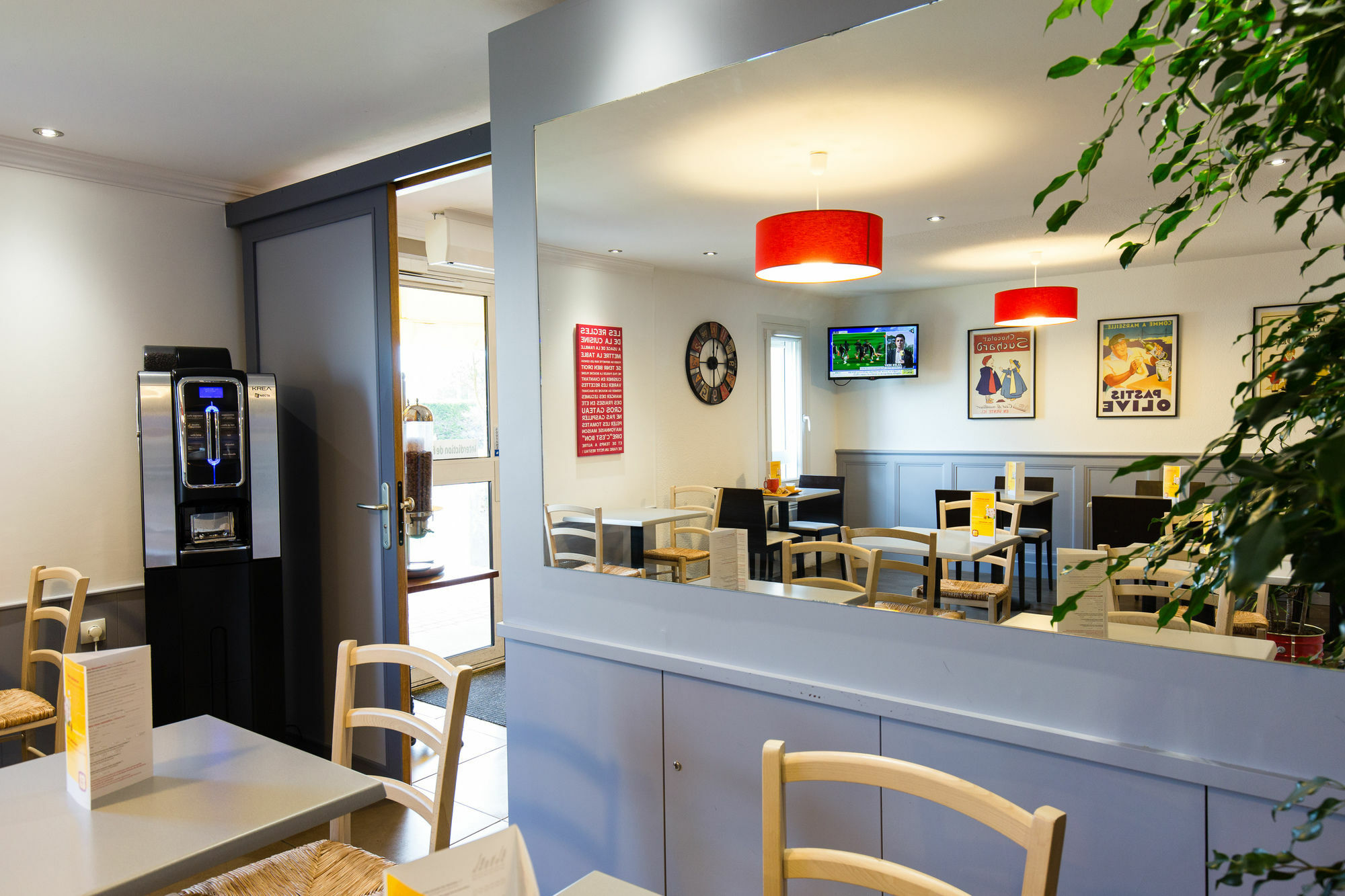 Kyriad Direct Orleans - La Chapelle St Mesmin Екстериор снимка