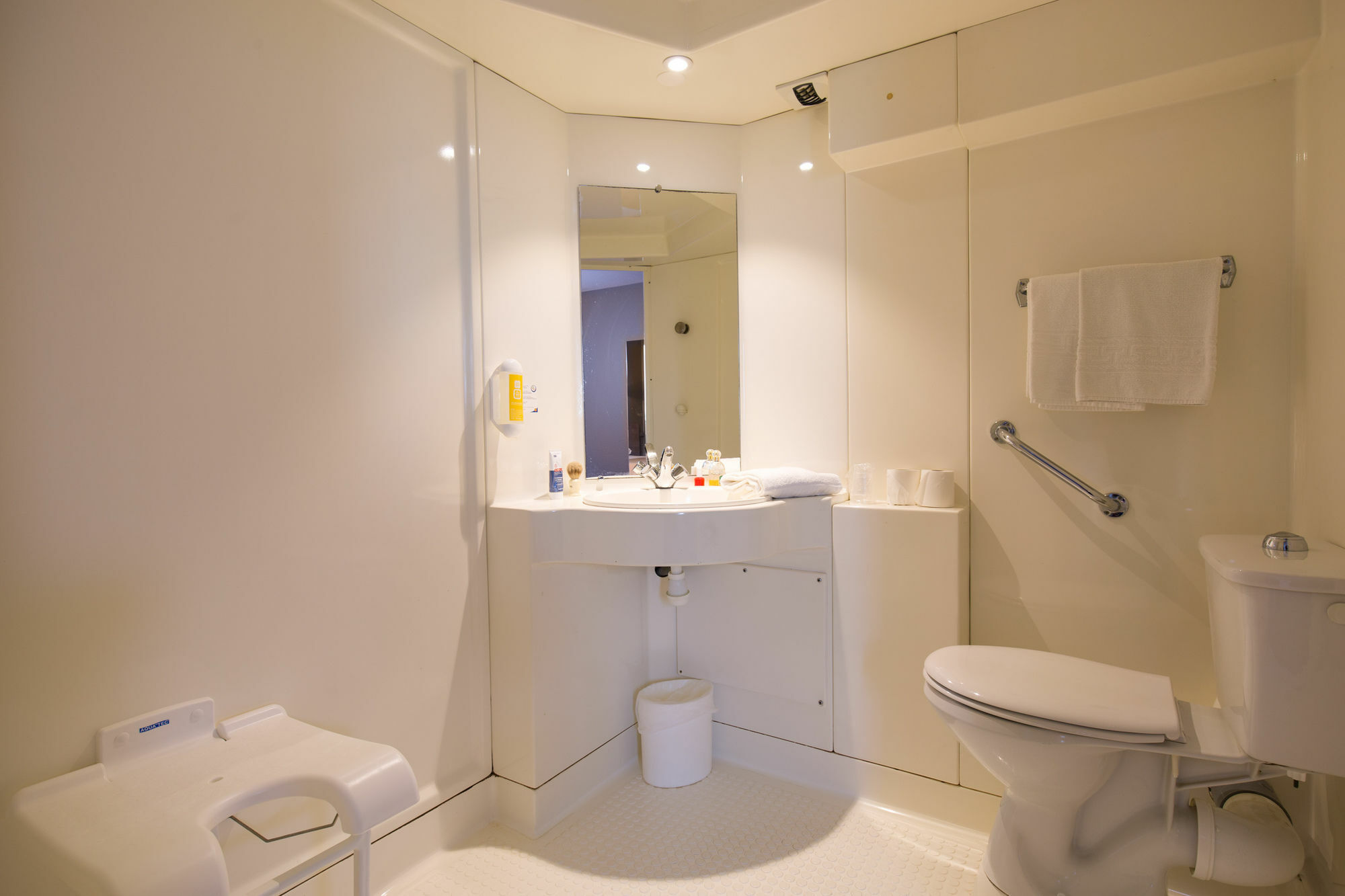 Kyriad Direct Orleans - La Chapelle St Mesmin Екстериор снимка