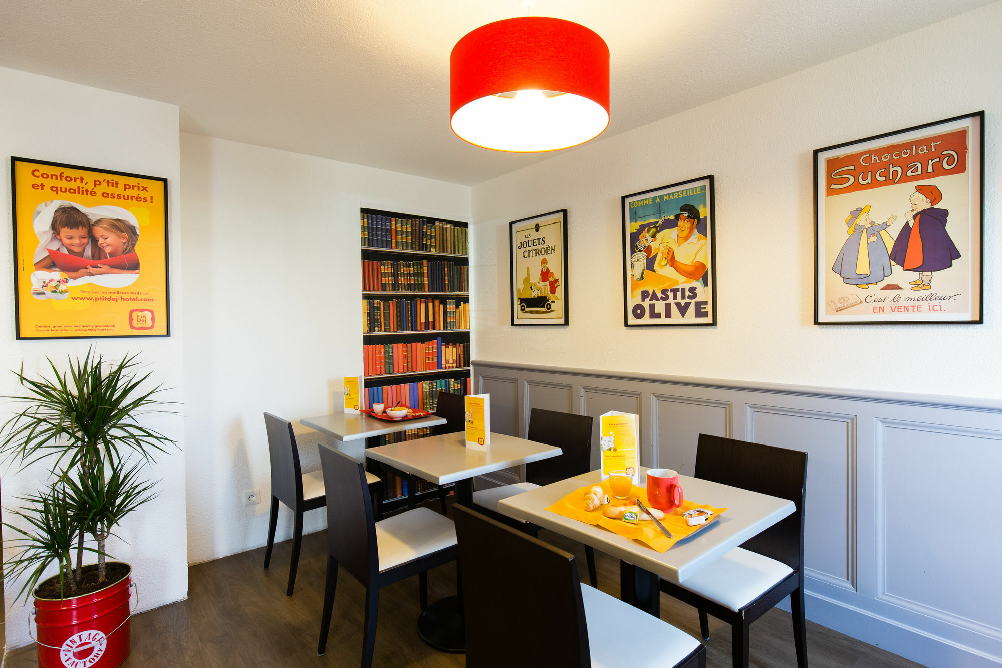 Kyriad Direct Orleans - La Chapelle St Mesmin Екстериор снимка